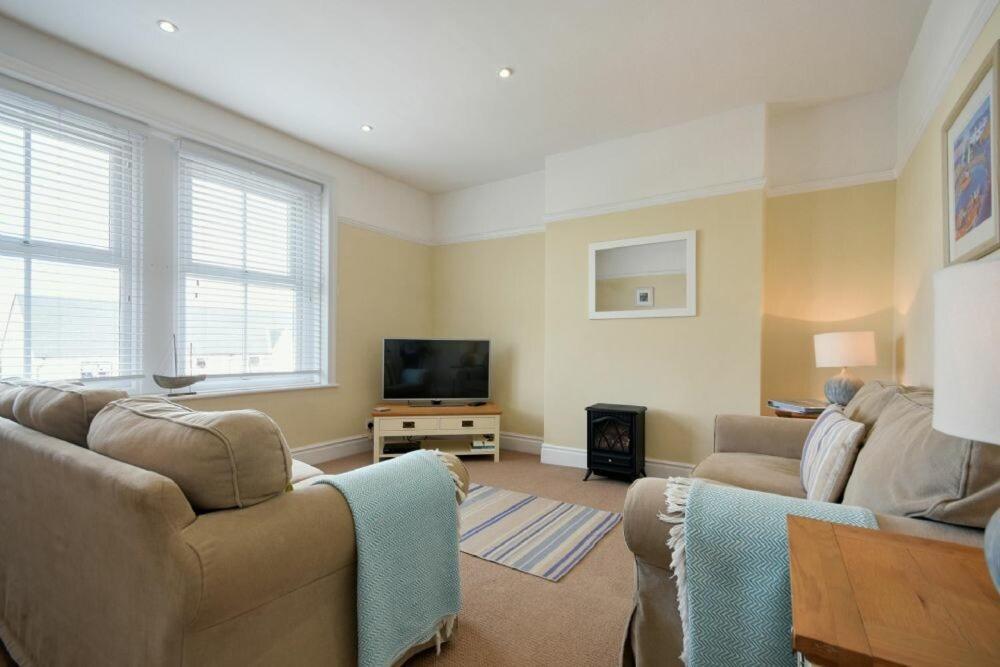 Coastal Haven Apartment Seahouses Exterior photo