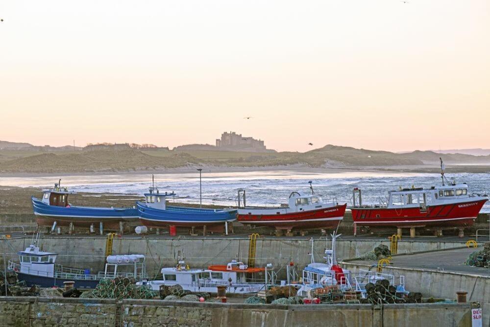 Coastal Haven Apartment Seahouses Exterior photo